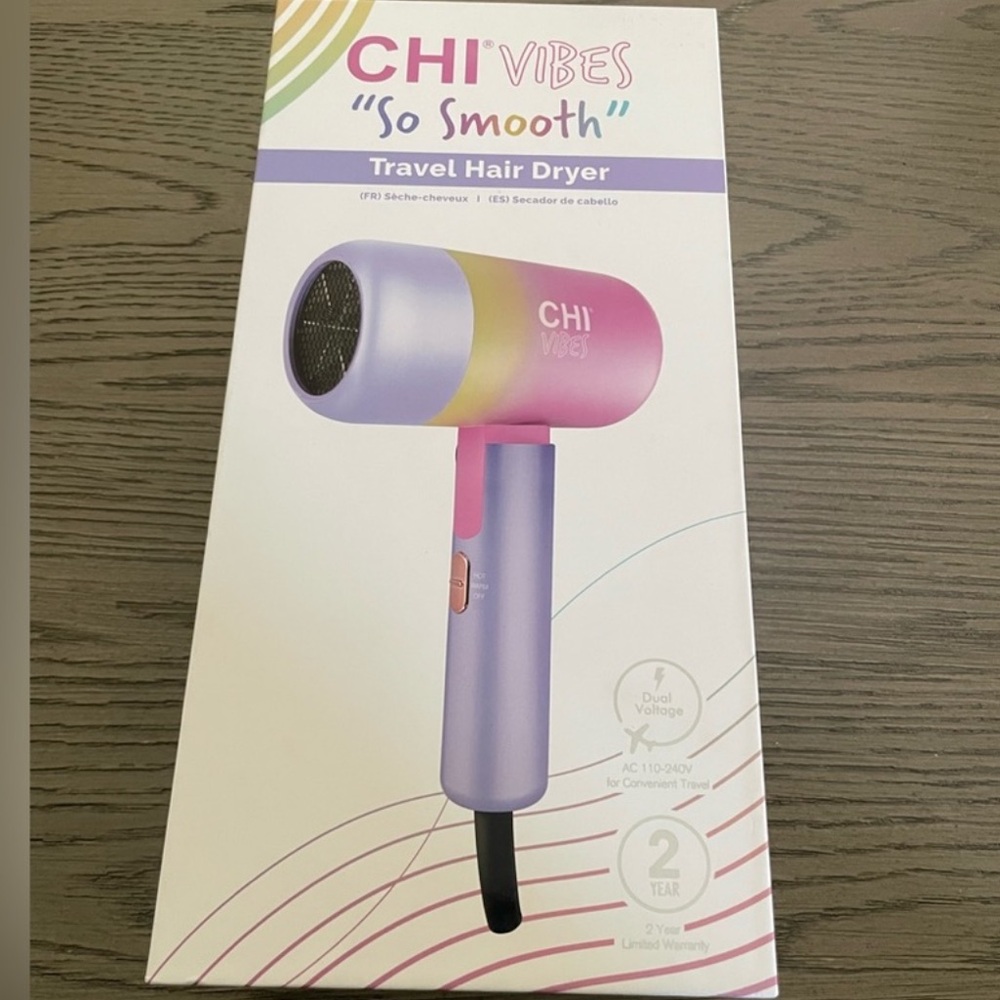 New NIB Chi Vibes So Smooth Travel Hair Dryer Foldable Handle Dual Voltage